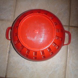 Vintage Kitchen - Vintage 80's Large Plastic Red Collender Vintage Kitchen - Vintage 80's Large Plastic Red Collender
